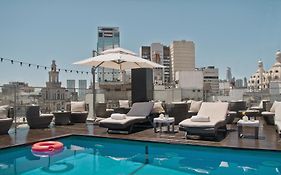 725 Continental Hotel